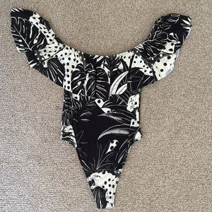 Off-shoulders Bodysuit